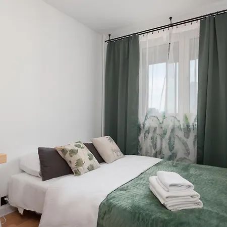 Apartamento Wola Lavish By Bookinghost *