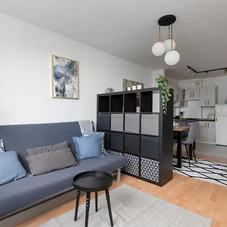Apartamento Wola Lavish By Bookinghost Varsovia