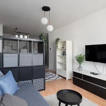 Wola Lavish By Bookinghost *